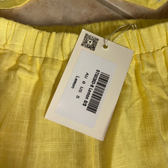 Yellow Set - Picture 3 of 4